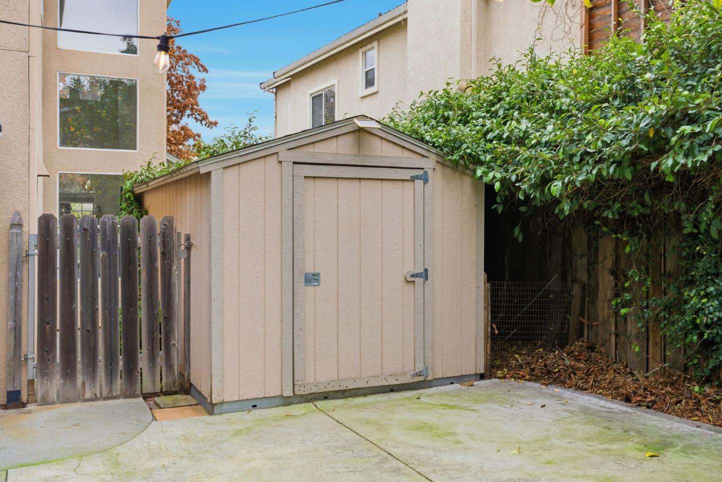 1242 Wagon Way Gilroy, CA 95020 - Photo 41 of 48