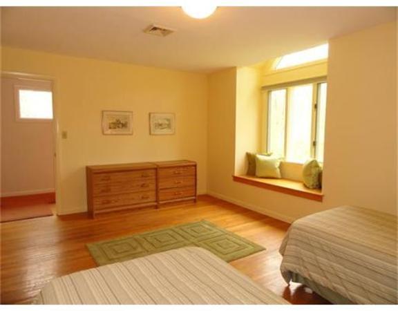 127 High Point Drive Amherst, MA 01002 - Photo 18 of 29 a bedroom with a bed and a window