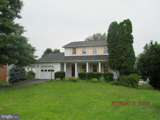 13824 Poplar Tree Road Chantilly, VA 20151 - Photo 1 of 18 Exterior (Front)