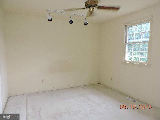 13824 Poplar Tree Road Chantilly, VA 20151 - Photo 10 of 18 Bedroom