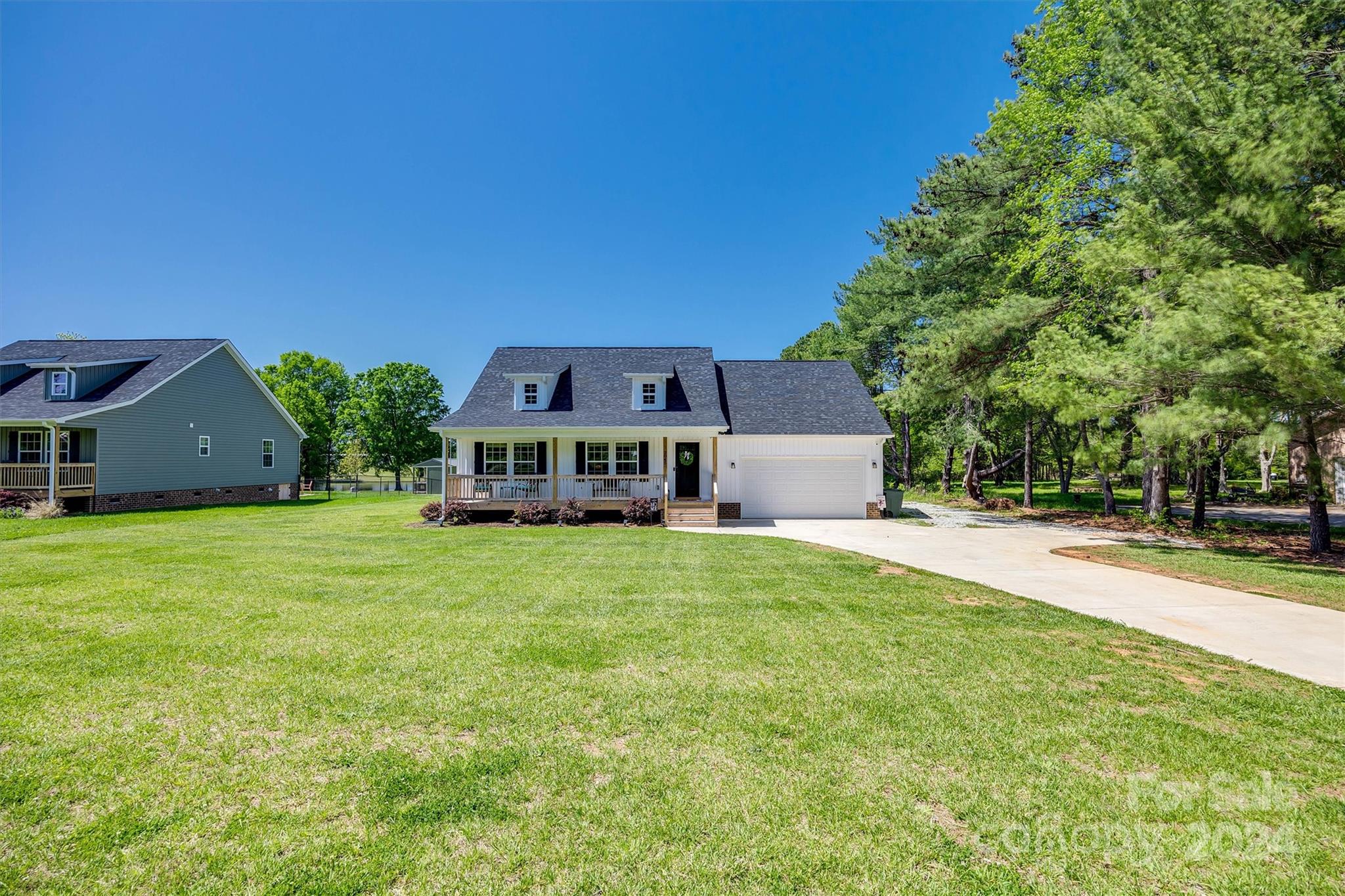 2045 Meadow Road Clover, SC 29710 - Photo 24 of 33 Gallery Image 24