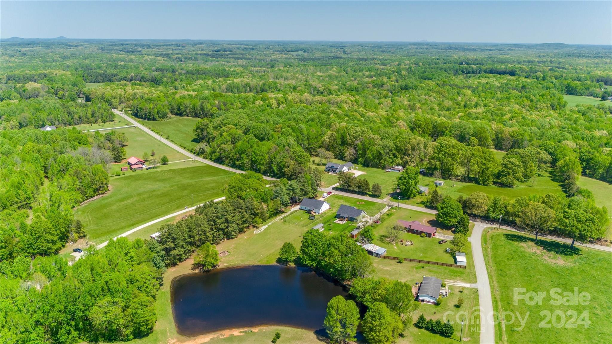 2045 Meadow Road Clover, SC 29710 - Photo 29 of 33 Gallery Image 29