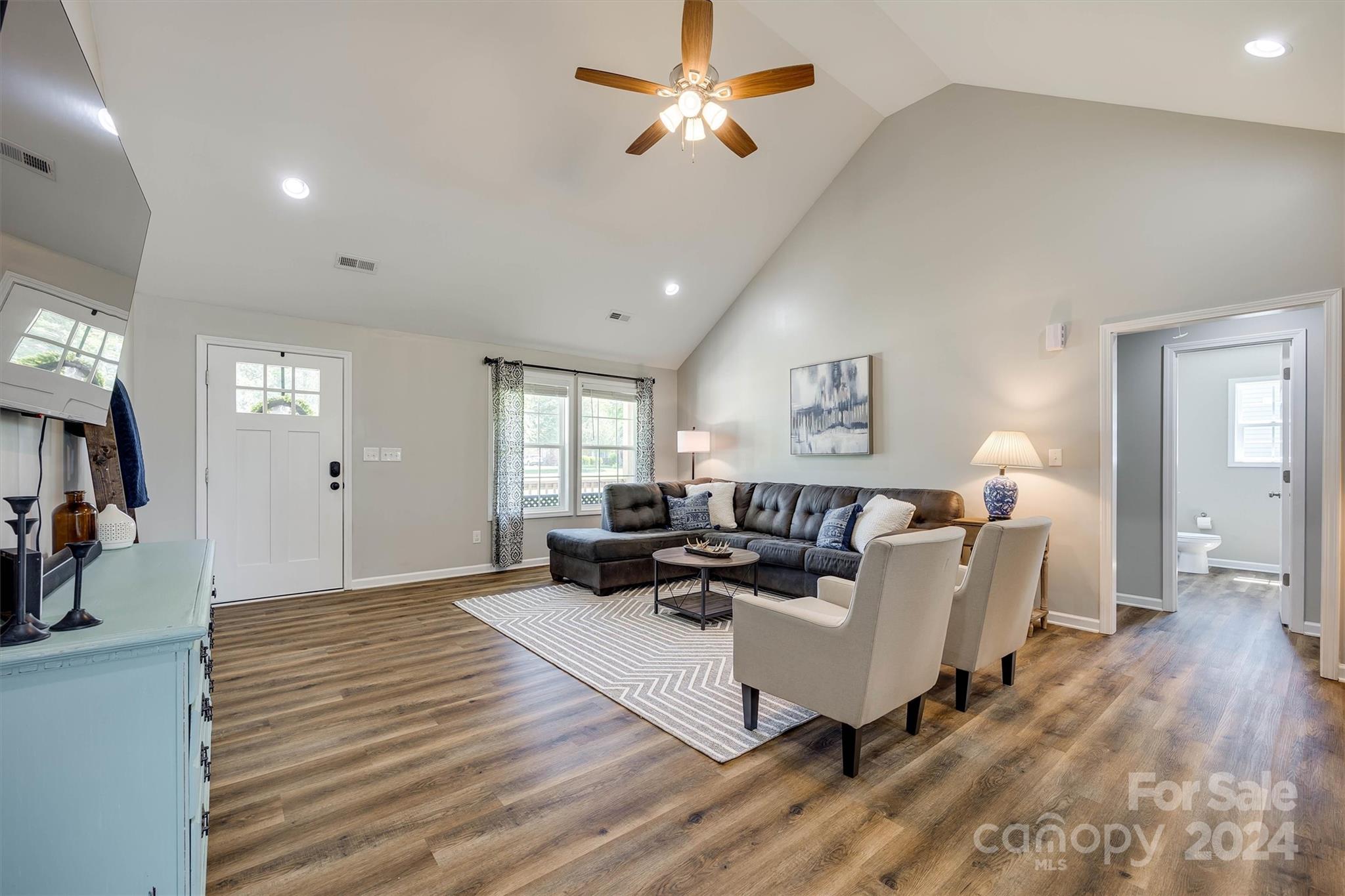 2045 Meadow Road Clover, SC 29710 - Photo 5 of 33 Gallery Image 5