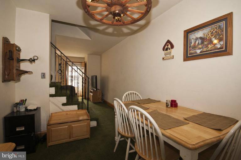 452 Torner Road Baltimore, MD 21221 - Photo 5 of 17 Dining Room