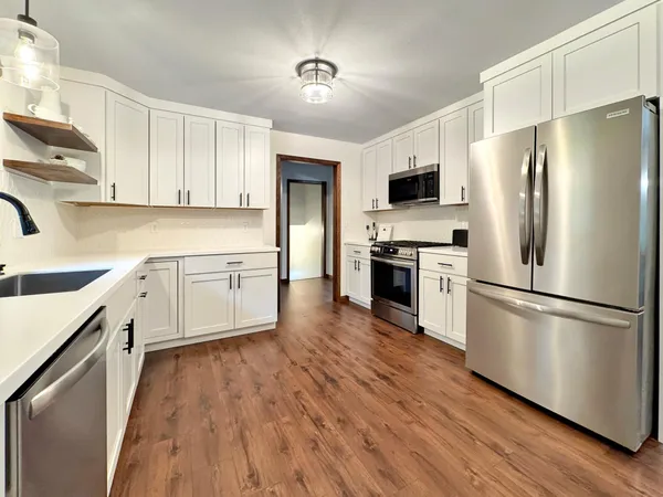 $525,000 | 6020 Shady Lane Northeast, Bemidji, MN 56601