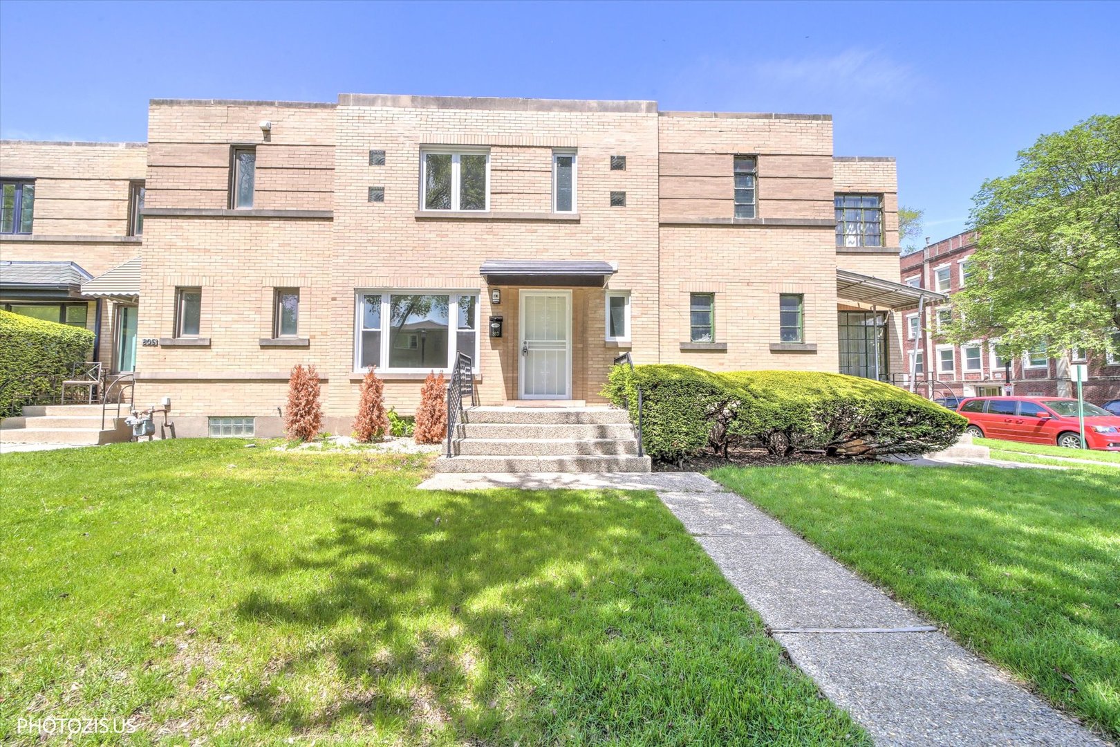 803 Brummel Street Evanston, IL 60202 - Photo 1 of 40