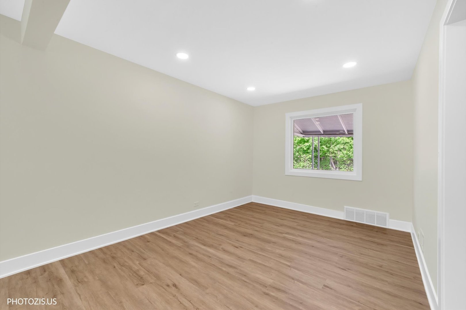 803 Brummel Street Evanston, IL 60202 - Photo 16 of 40