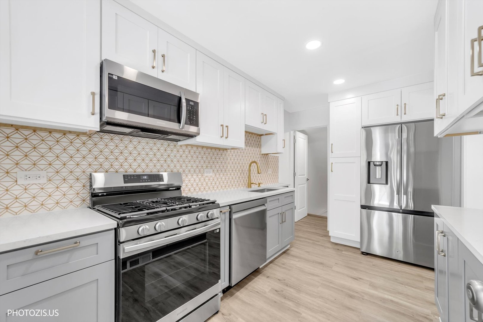 803 Brummel Street Evanston, IL 60202 - Photo 5 of 40