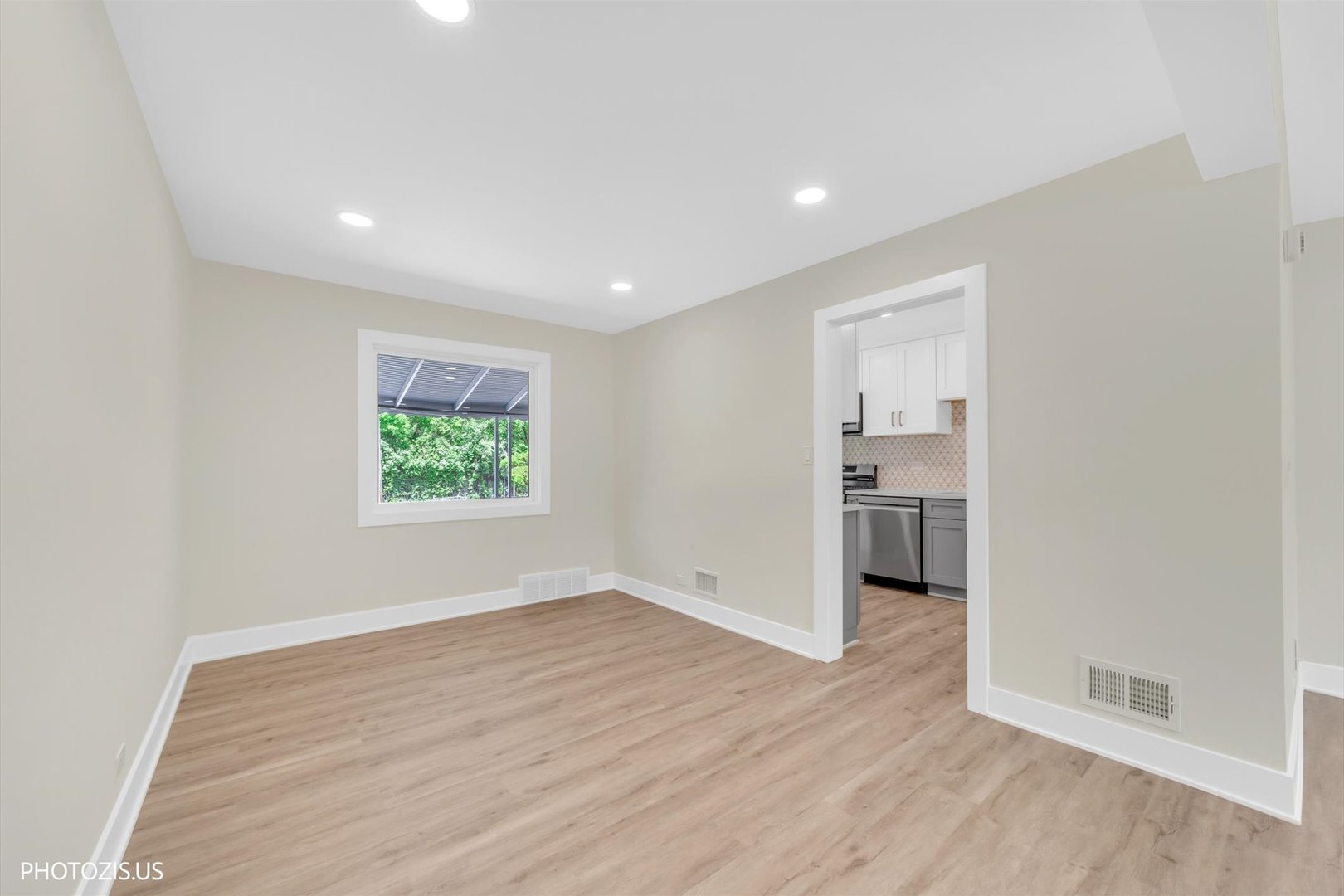 803 Brummel Street Evanston, IL 60202 - Photo 6 of 40