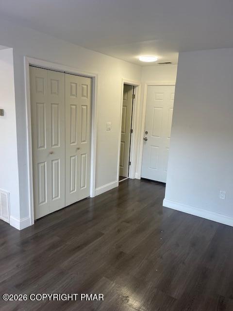 337 Crewe Court Bushkill, PA 18324 - Photo 7 of 24 new foyer