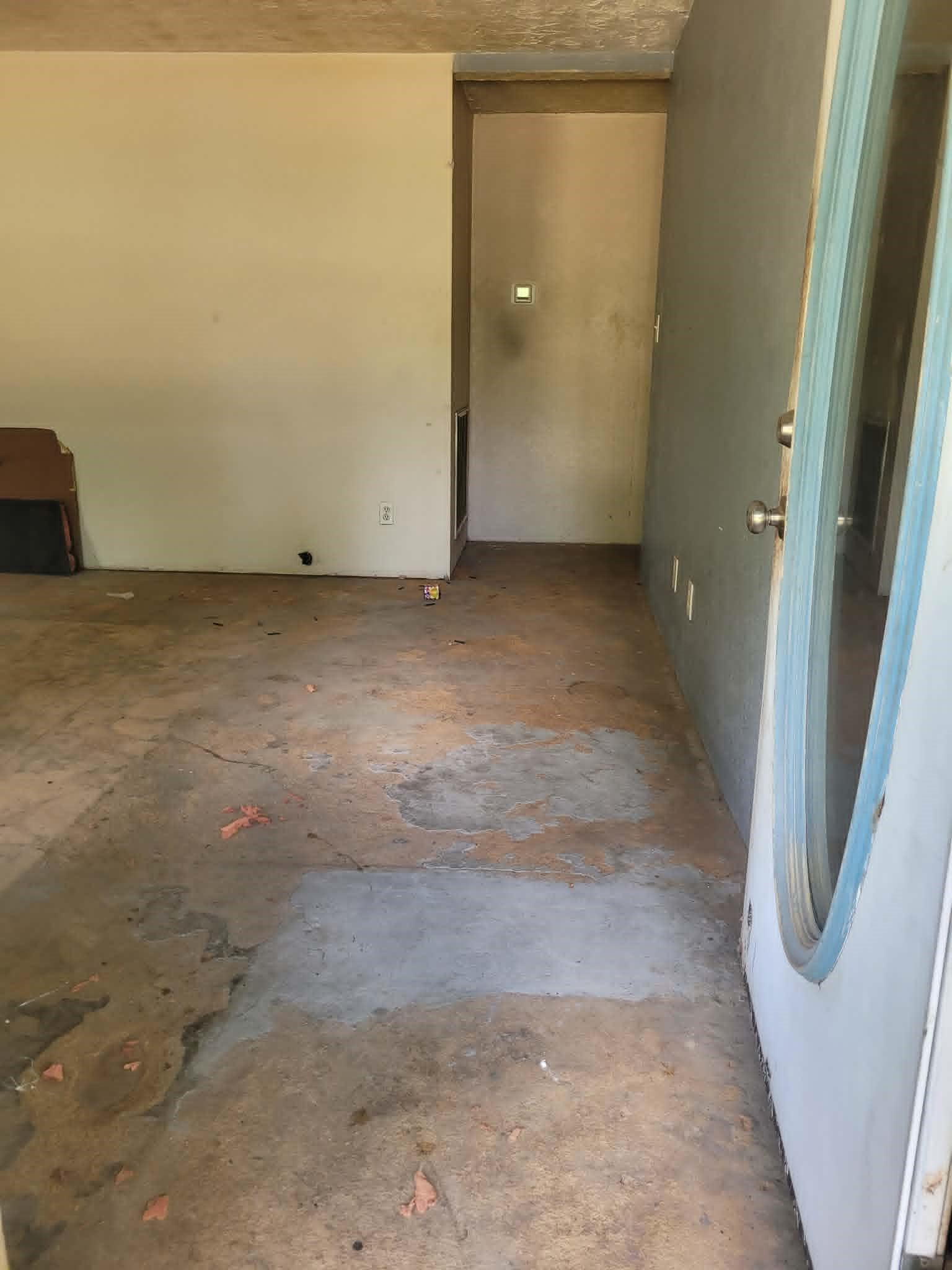 15540 Firetower Road Conroe, TX 77306 - Photo 2 of 20 Entry to the home