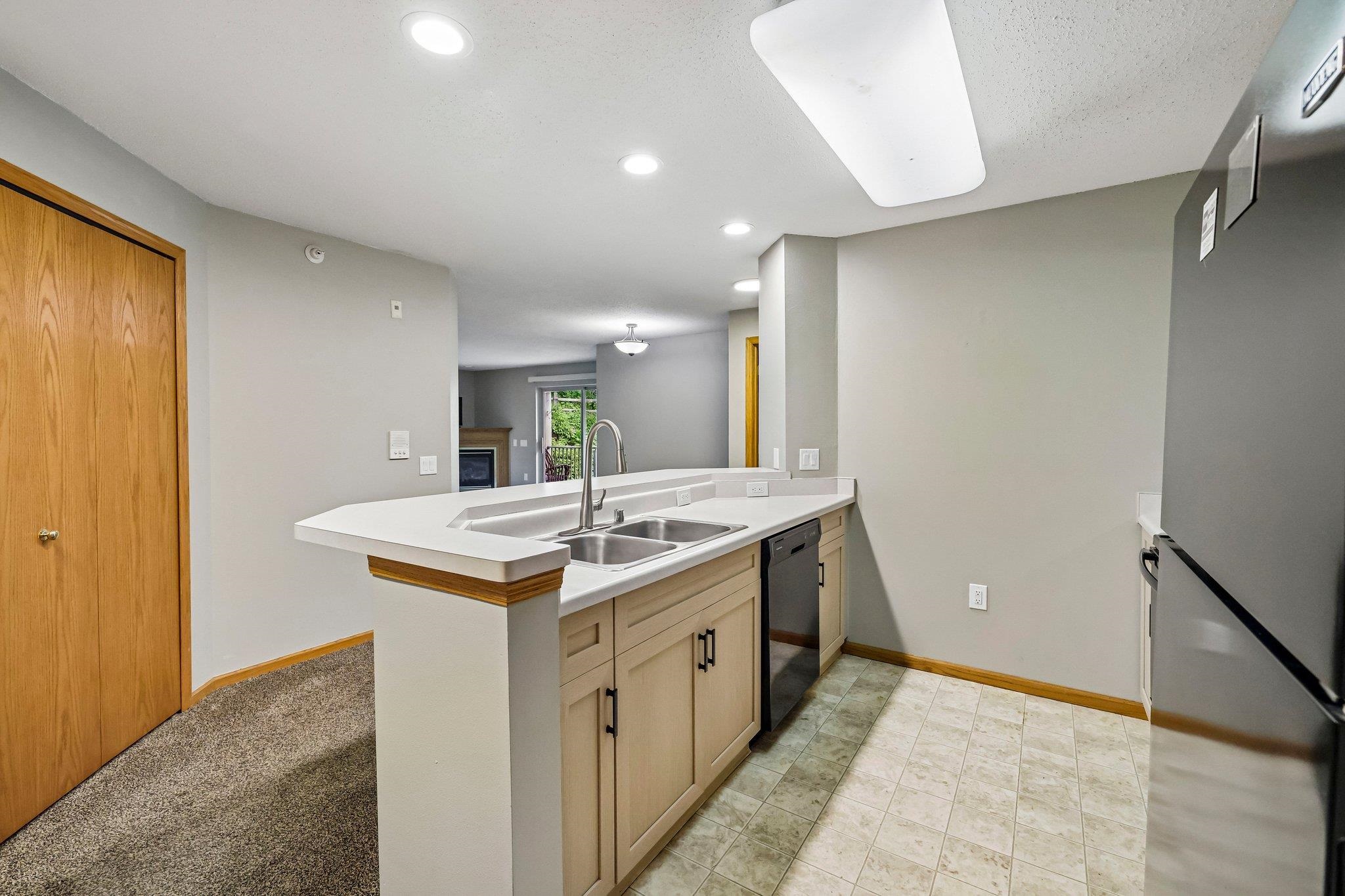 7203 Mid Town Road, Unit 212 Madison, WI 53719 - Photo 16 of 37