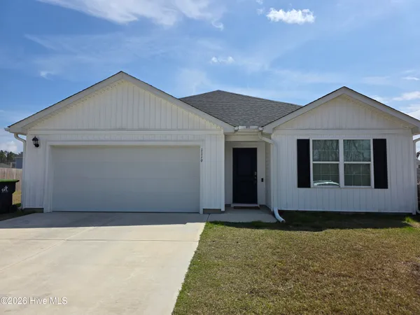 $1,875 | 1119 Carteret Mnr Drive, Unit LOT 259, Jacksonville, NC 28546
