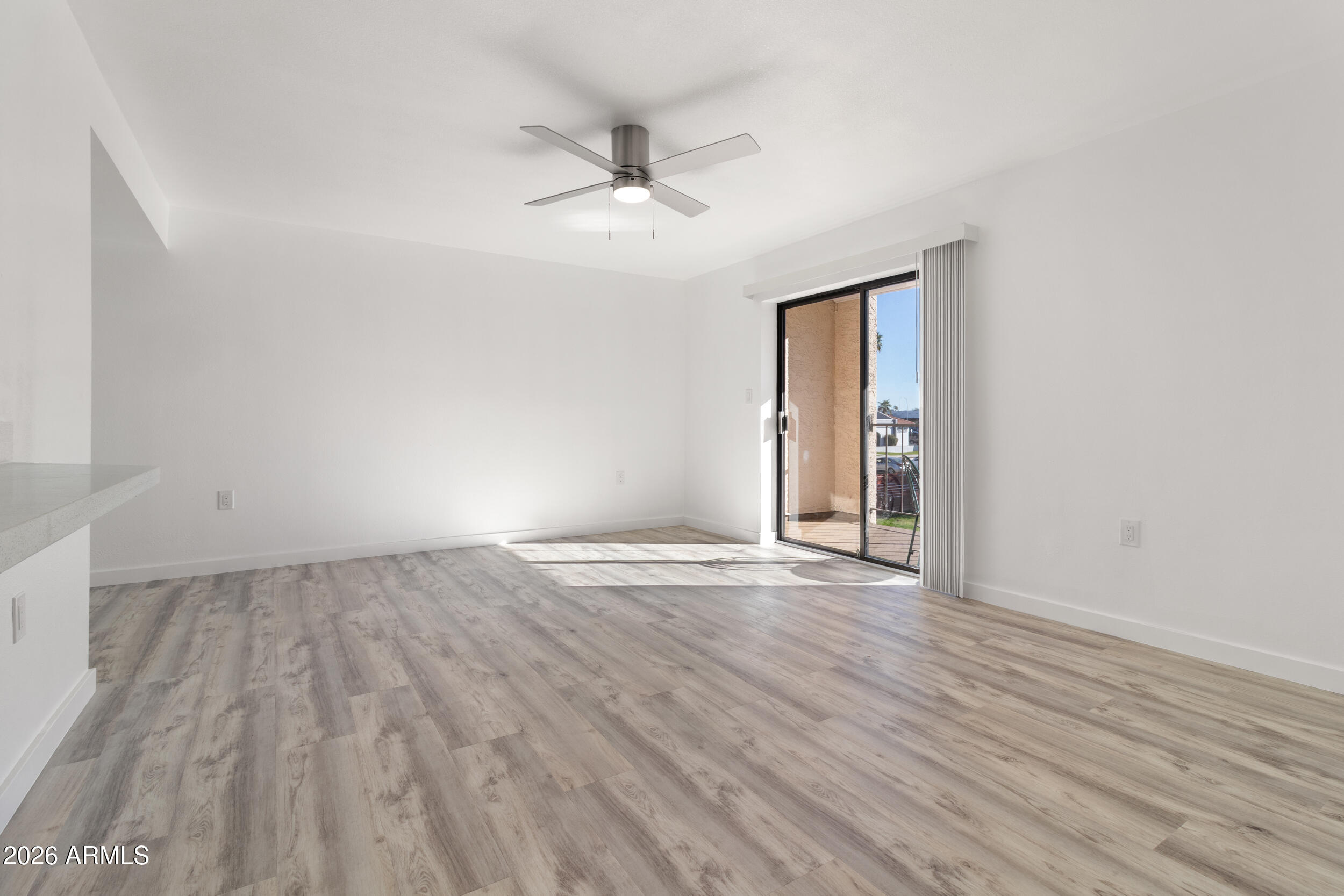 3033 East Devonshire Avenue, Unit 2005 Phoenix, AZ 85016 - Photo 12 of 64 IMG_9866