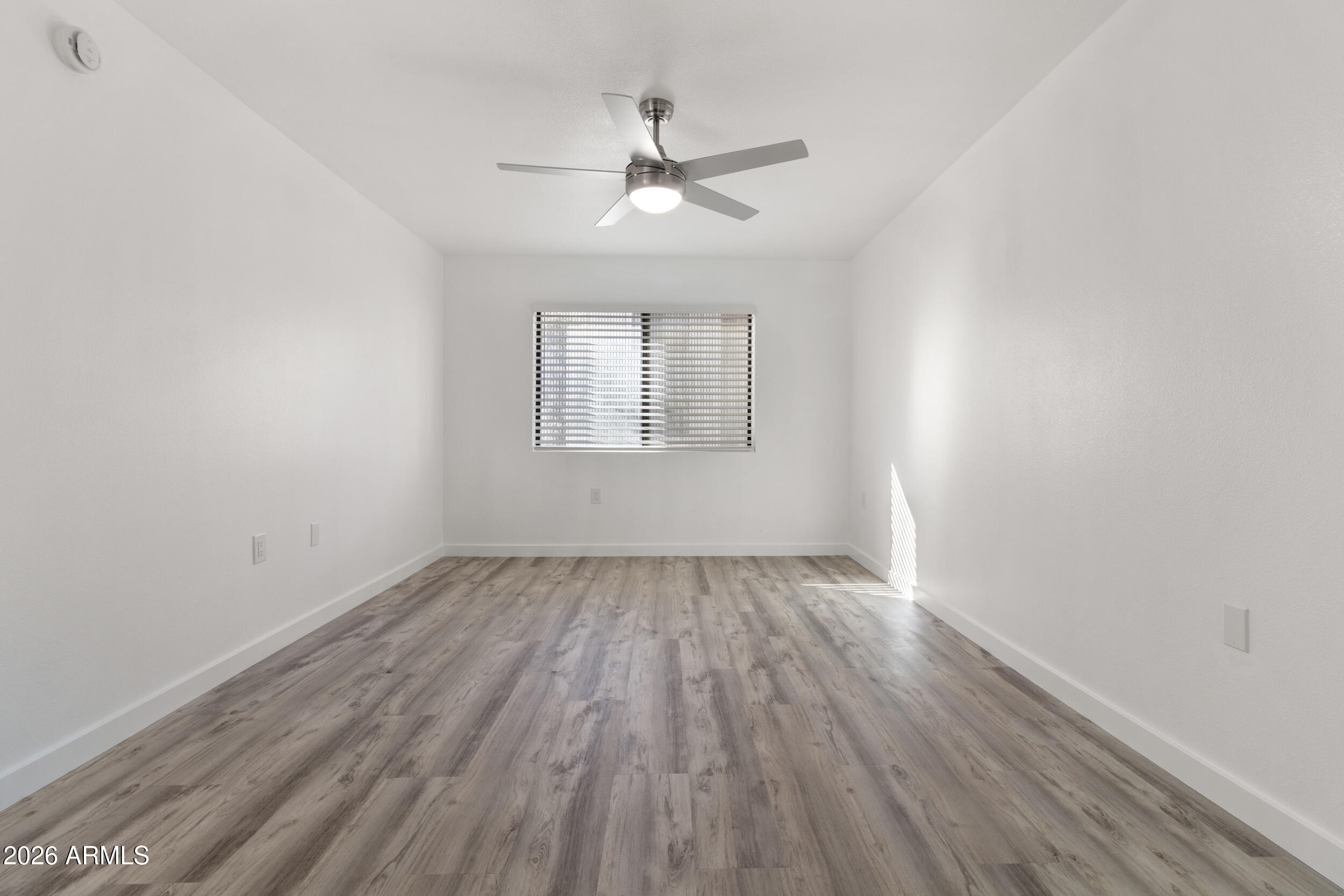 3033 East Devonshire Avenue, Unit 2005 Phoenix, AZ 85016 - Photo 17 of 64 IMG_9875
