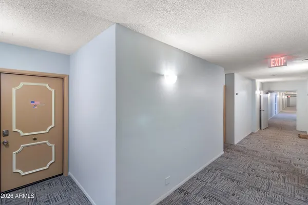 $199,000 | 3033 East Devonshire Avenue, Unit 2005, Phoenix, AZ 85016