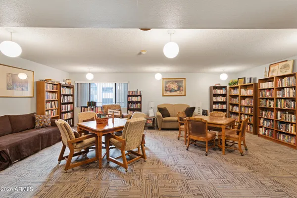 $199,000 | 3033 East Devonshire Avenue, Unit 2005, Phoenix, AZ 85016