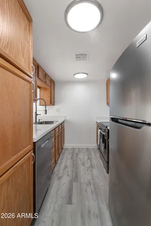 $199,000 | 3033 East Devonshire Avenue, Unit 2005, Phoenix, AZ 85016