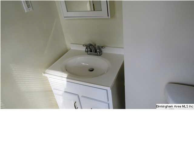 1409 Cabin Hill Road Birmingham, AL 35235 - Photo 15 of 24