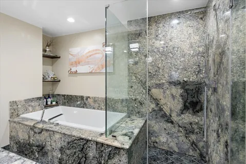 $599,900 | 7730 Brookhaven Avenue, Darien, IL 60561