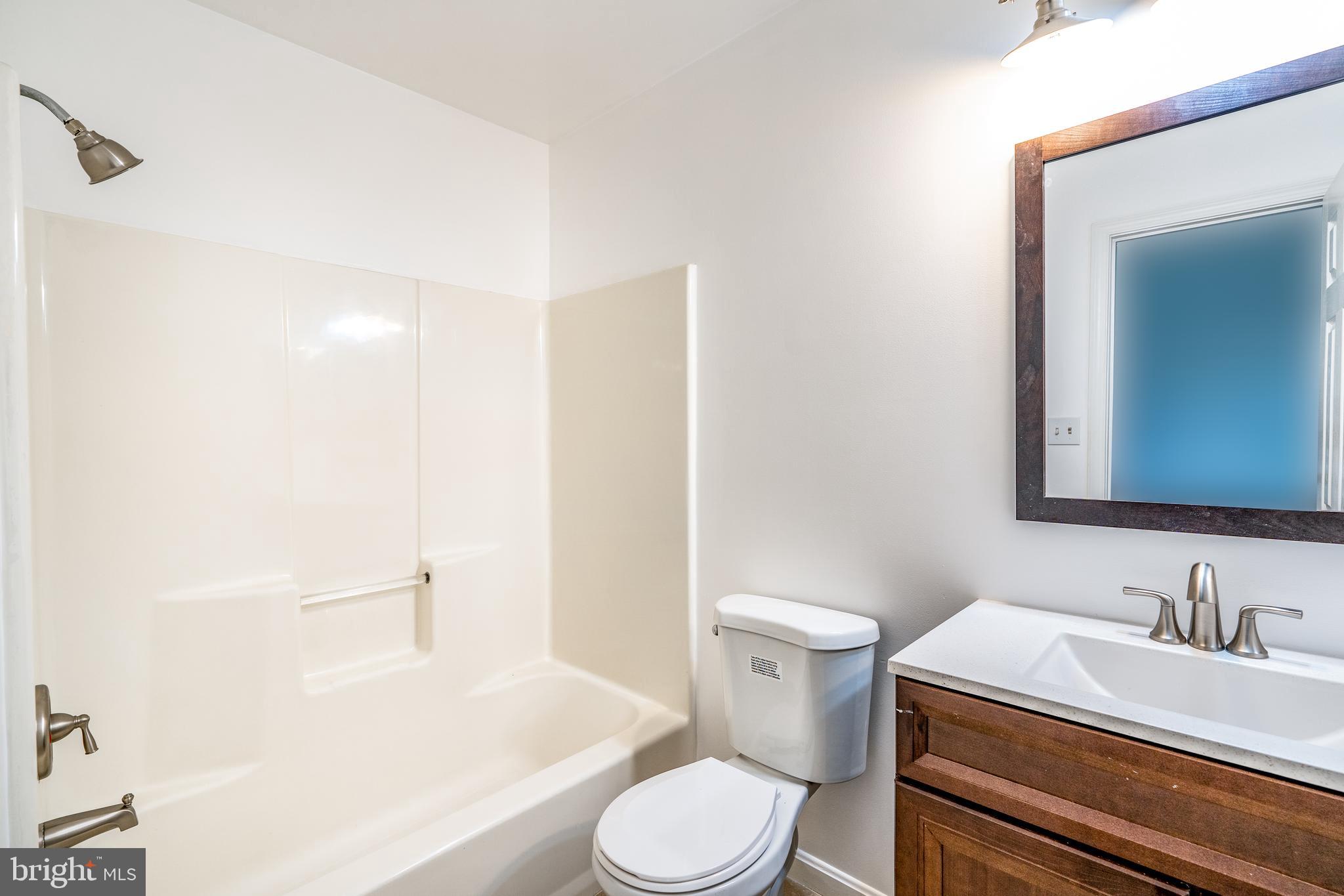 13482 Lock Loop Woodbridge, VA 22192 - Photo 15 of 31