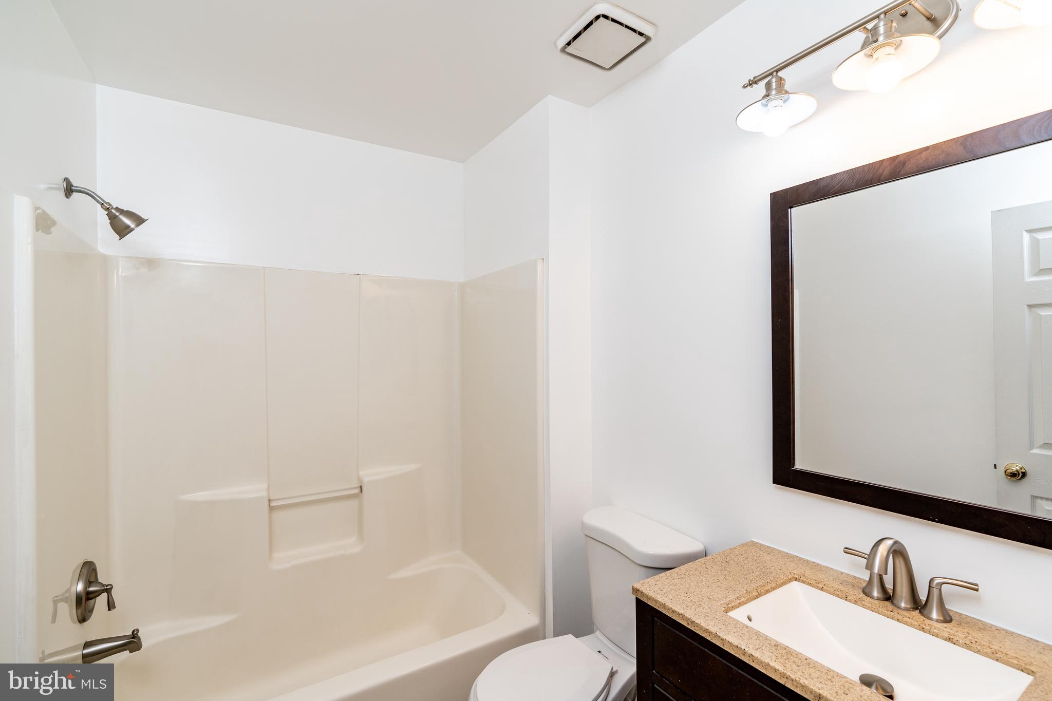13482 Lock Loop Woodbridge, VA 22192 - Photo 20 of 31