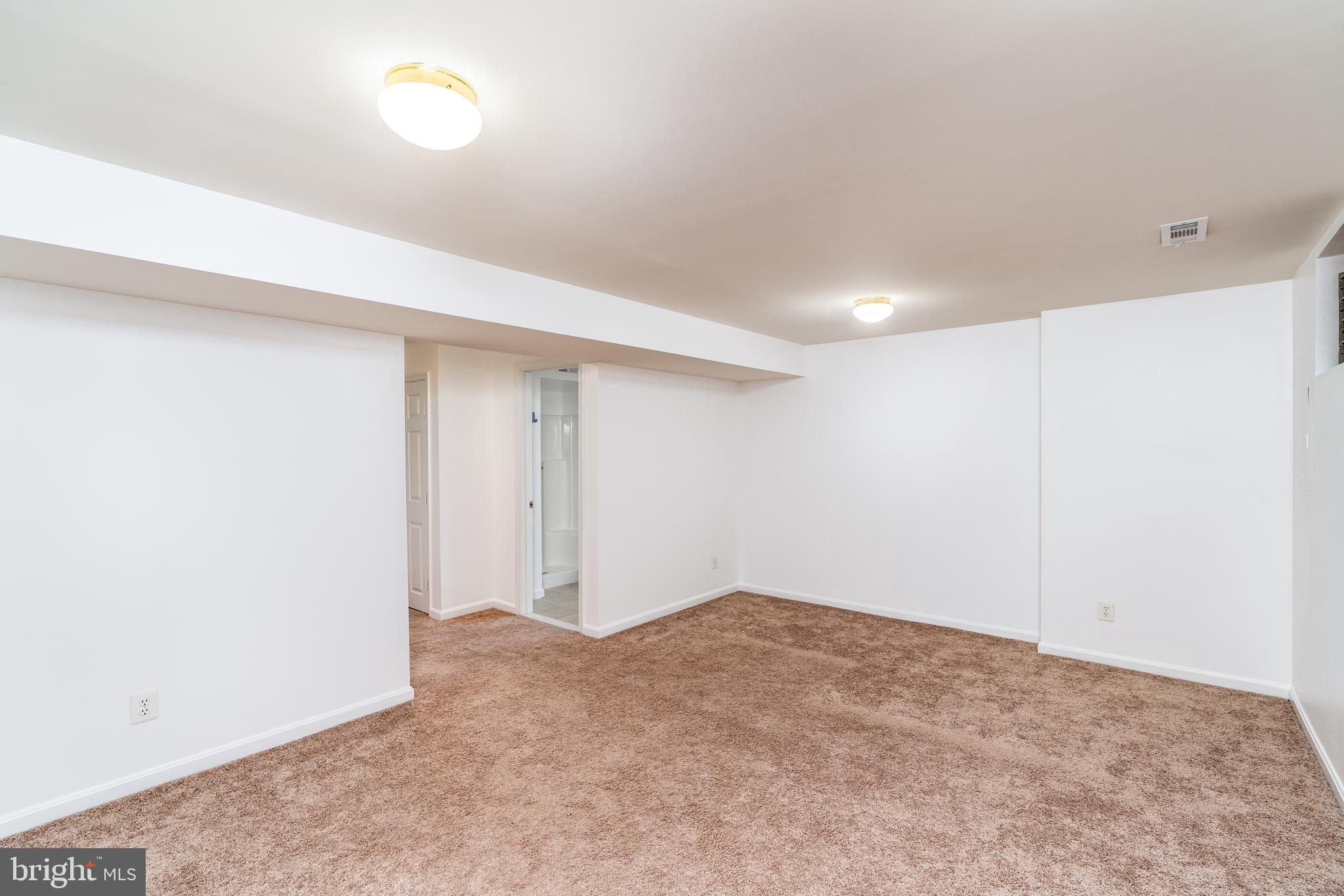 13482 Lock Loop Woodbridge, VA 22192 - Photo 23 of 31