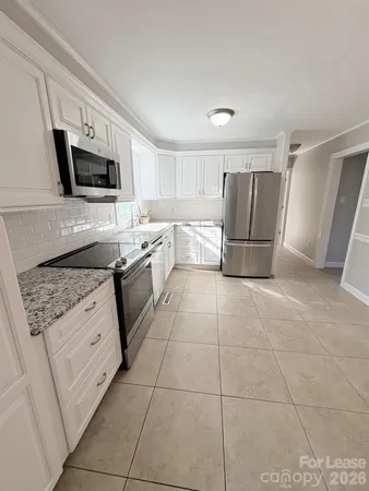 $2,200 | 204 Grey Road, Davidson, NC 28036