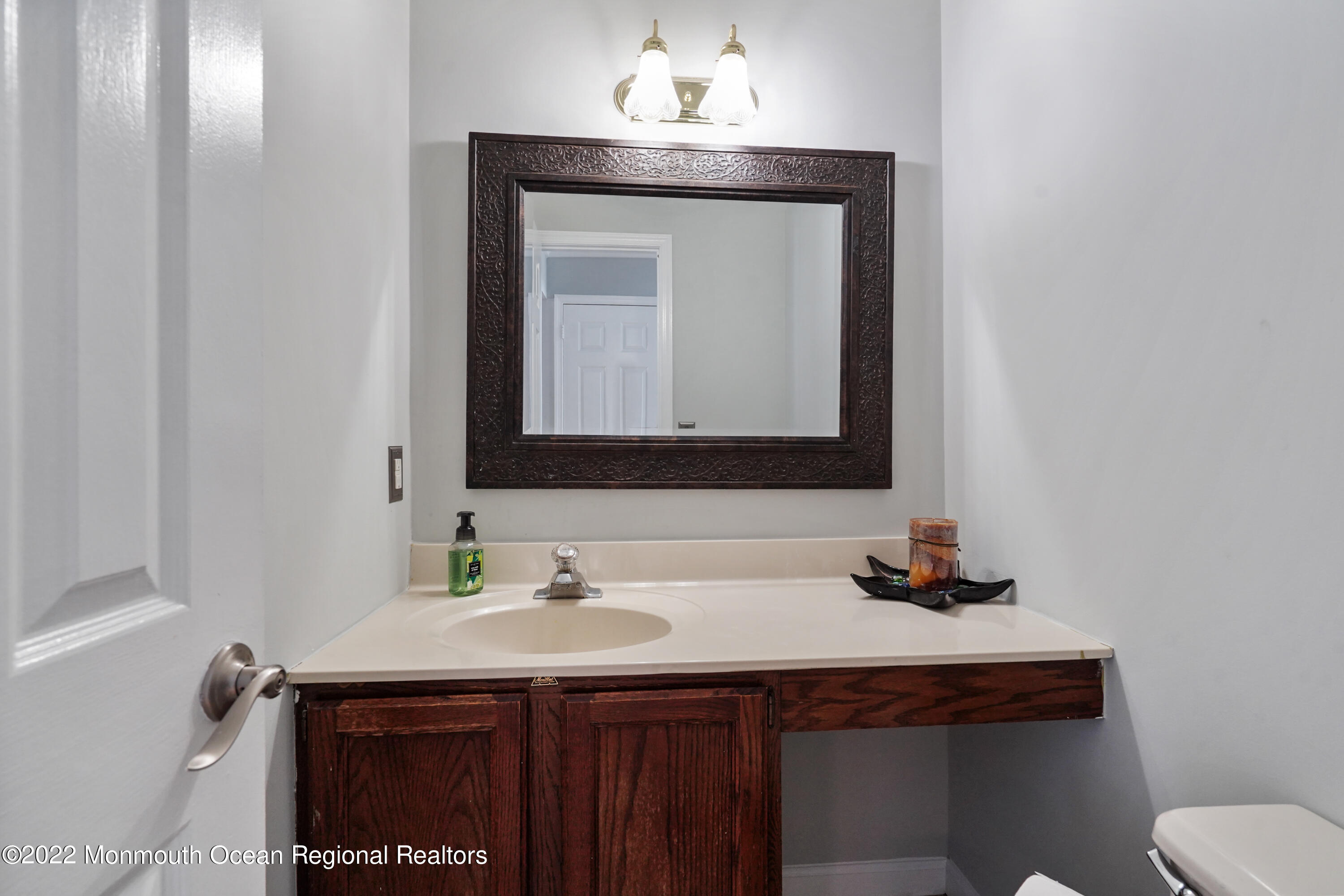 33 Metedeconk Road Howell, NJ 07731 - Photo 28 of 38 11 - Half Bath (1st floor)