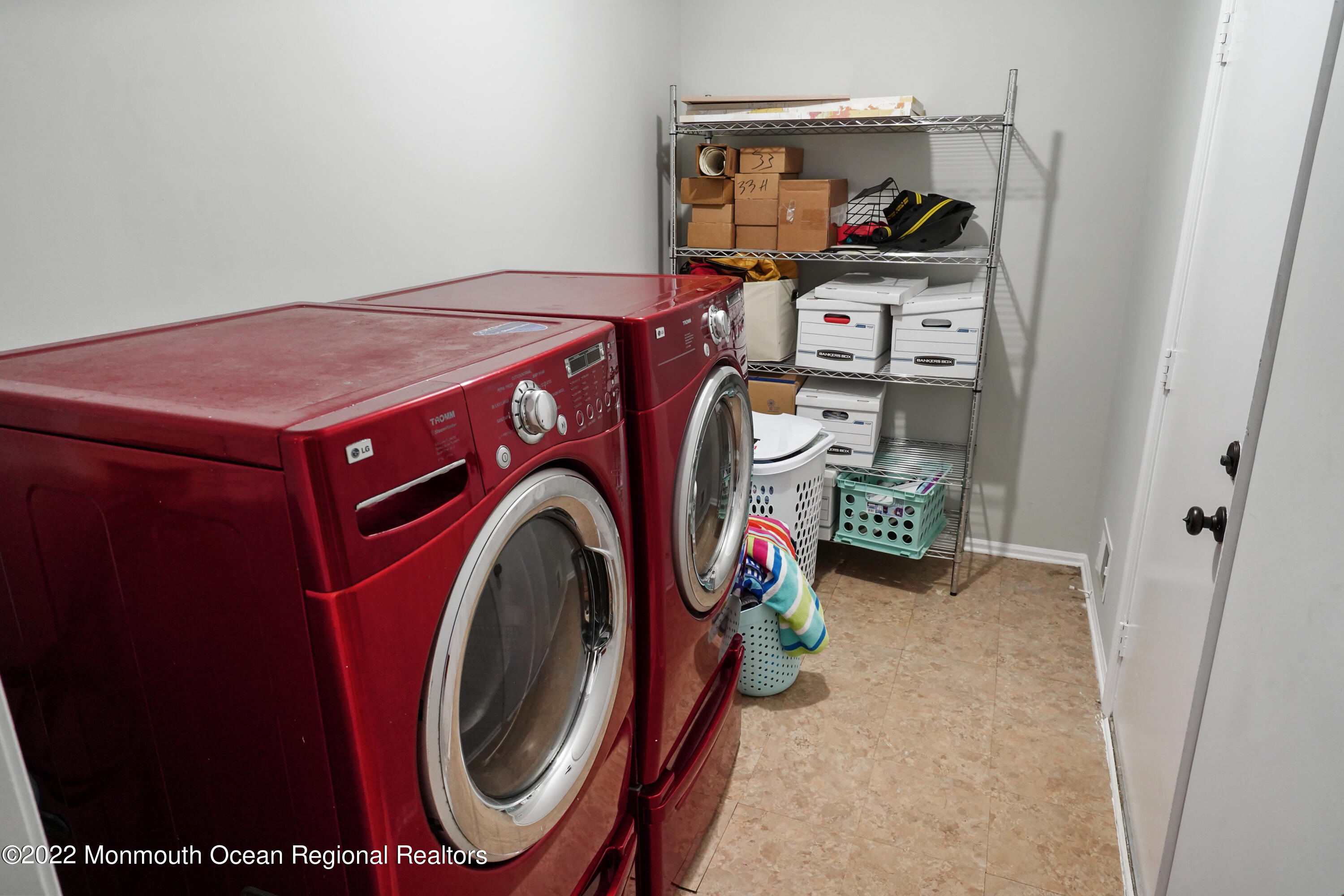 33 Metedeconk Road Howell, NJ 07731 - Photo 29 of 38 11 - LaundryRoom (1st floor)