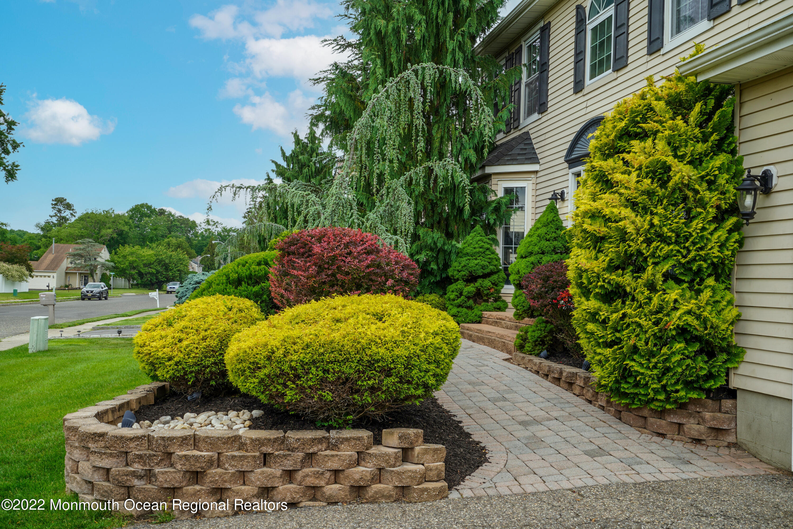 33 Metedeconk Road Howell, NJ 07731 - Photo 8 of 38 3 - Front closeup3