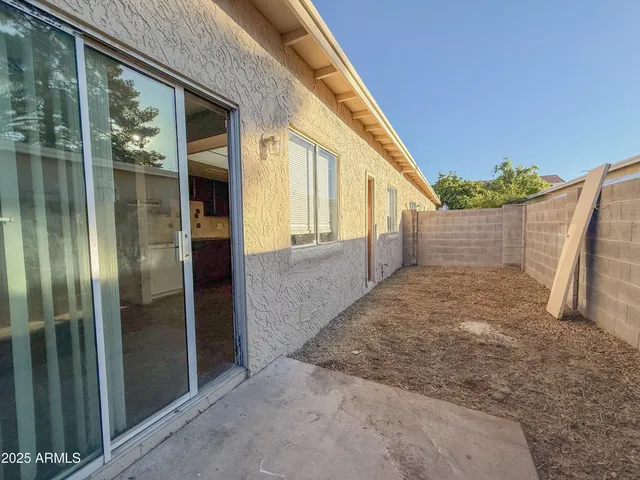 $1,350 | 15601 North 27th Street, Unit 14, Phoenix, AZ 85032