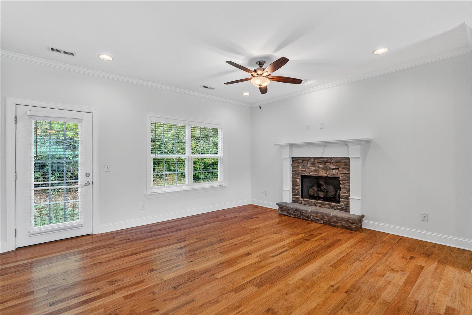 816 Altamont Road Chattanooga, TN 37415 - Photo 10 of 37 08-816 Altamont-8
