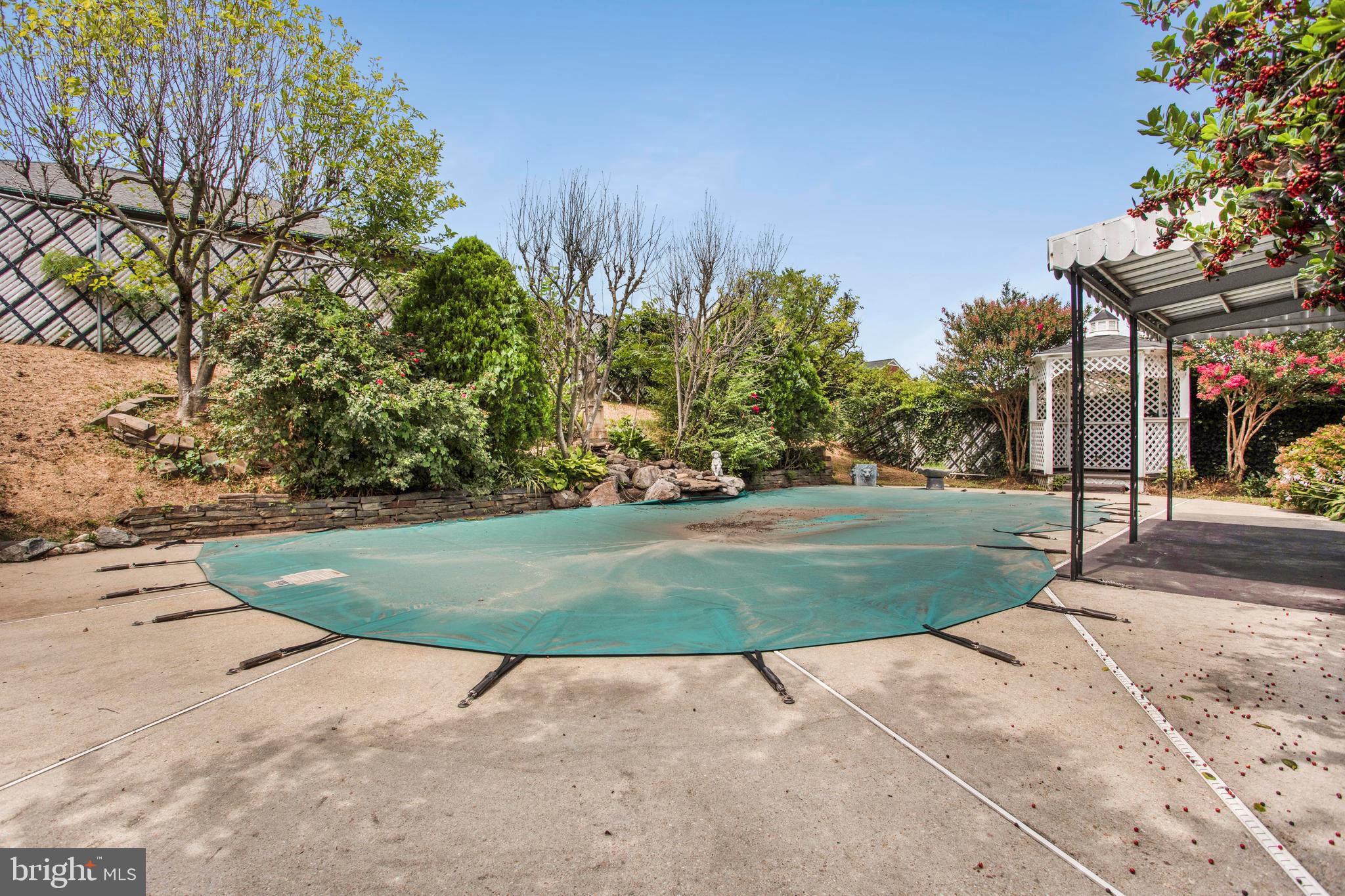 6012 Riggs Road Hyattsville, MD 20783 - Photo 88 of 98 Pool