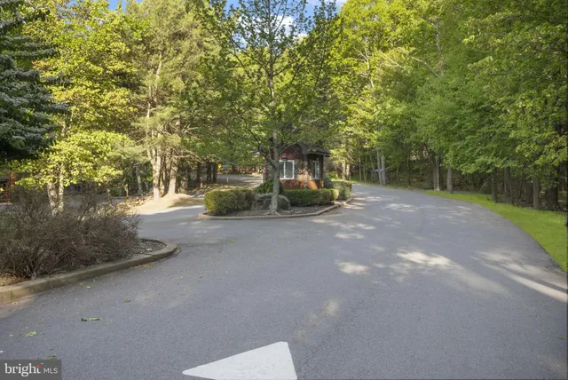 $890,000 | 444 Mountainwoods Drive, Lake Harmony, PA 18624