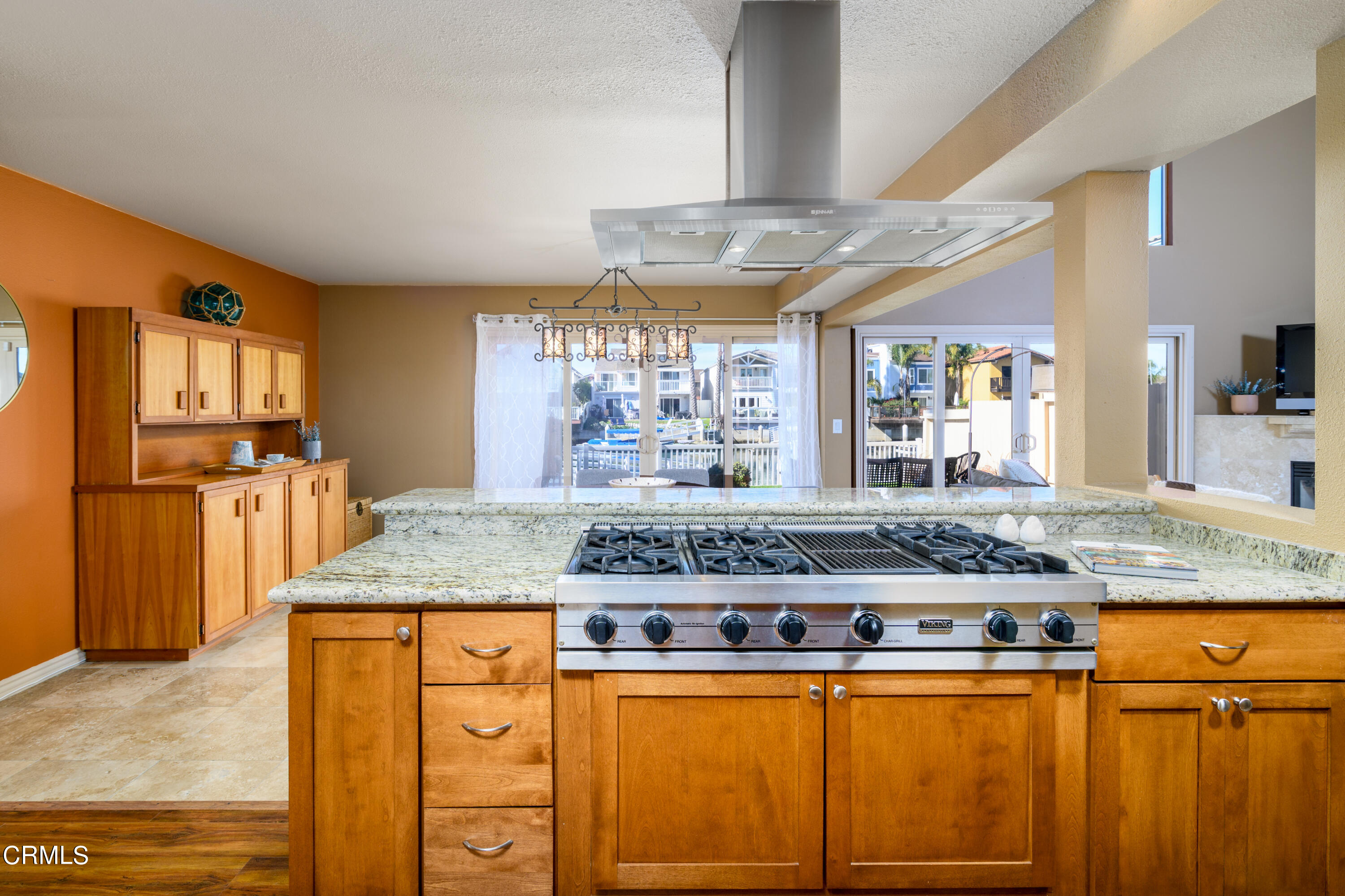 2431 Victoria Avenue Oxnard, CA 93035 - Photo 32 of 42 NathanCool-18