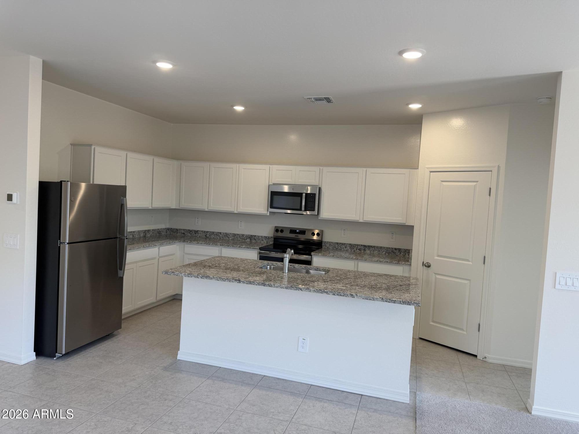25803 North Boreas Road Florence, AZ 85132 - Photo 6 of 21 IMG_0096