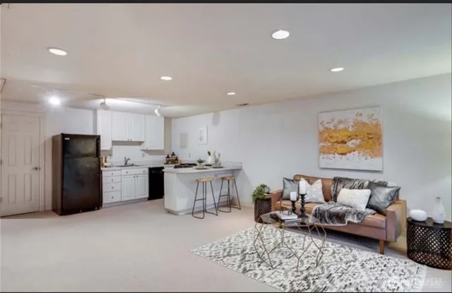 $1,200,000 | 8228 24th St Court West, University Place, WA 98466