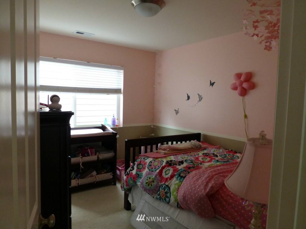 16124 35th Park Southeast Bothell, WA 98012 - Photo 11 of 12 Gallery Image 11