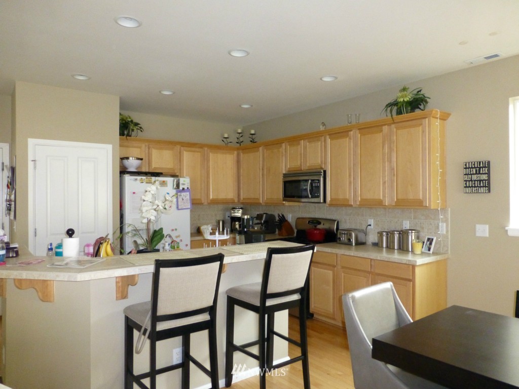 16124 35th Park Southeast Bothell, WA 98012 - Photo 6 of 12 Gallery Image 6