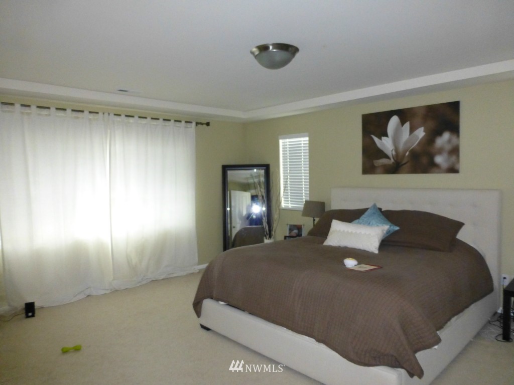 16124 35th Park Southeast Bothell, WA 98012 - Photo 9 of 12 Gallery Image 9
