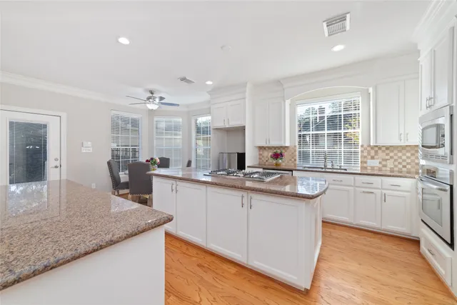 $660,000 | 1915 Stormcroft Circle, Katy, TX 77450