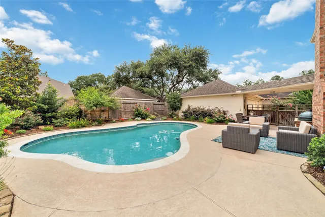 $660,000 | 1915 Stormcroft Circle, Katy, TX 77450