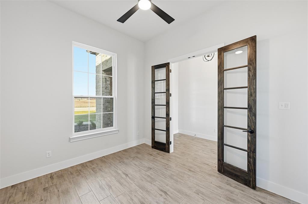 100 Mikasi Street Godley, TX 76044 - Photo 3 of 40