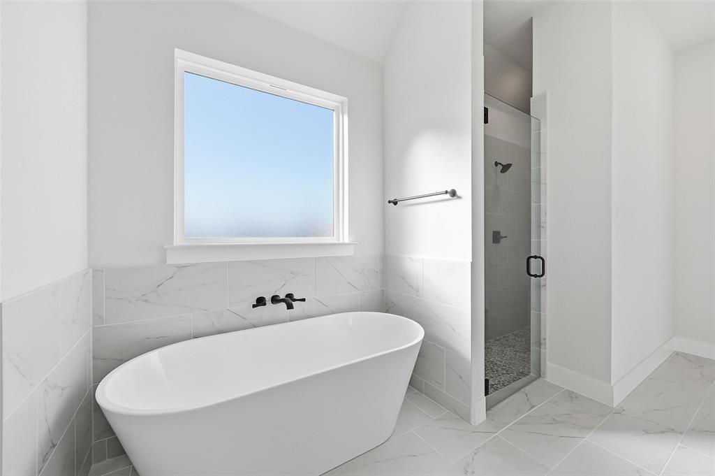 100 Mikasi Street Godley, TX 76044 - Photo 35 of 40