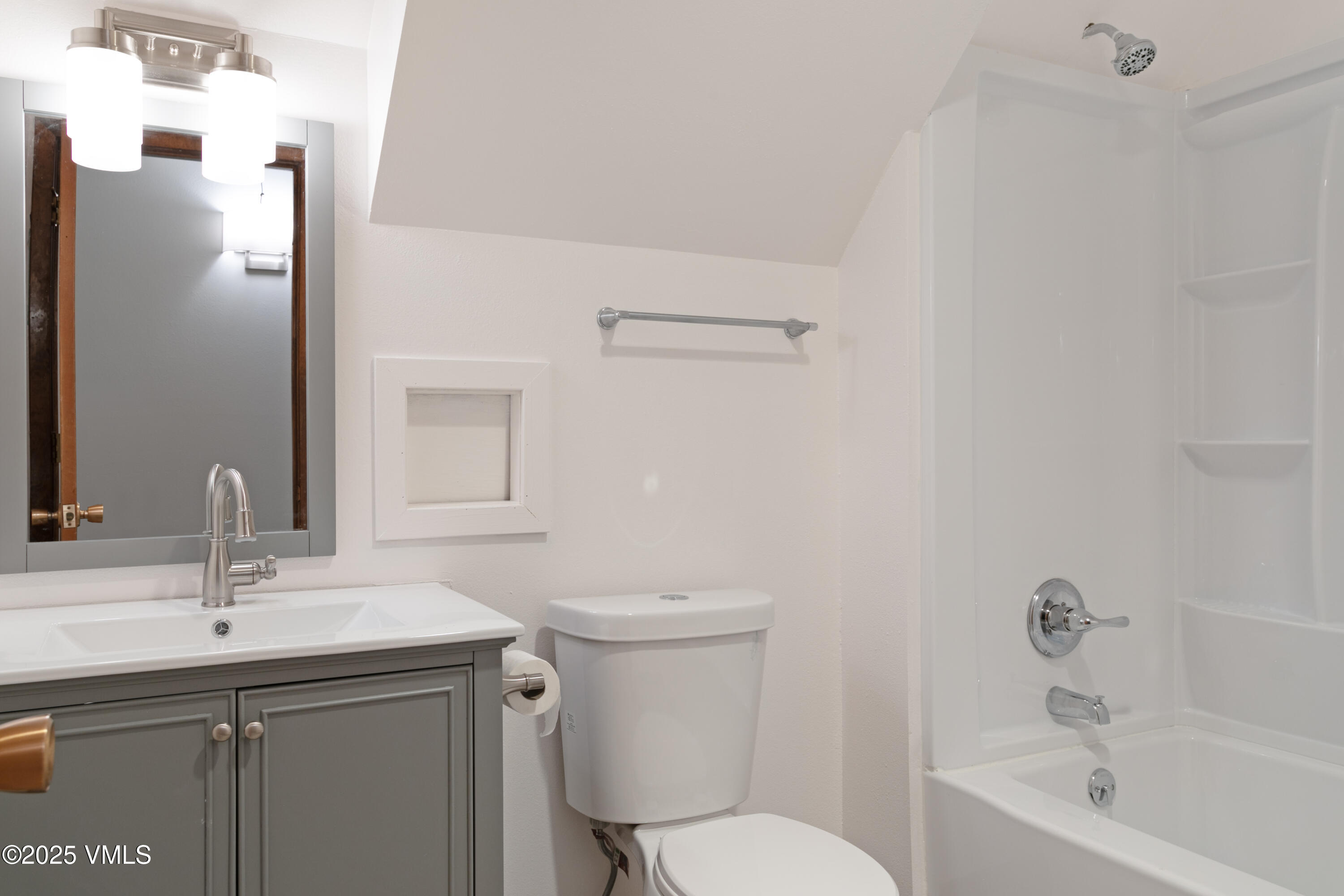 717 Bull Run, Unit A Eagle, CO 81631 - Photo 18 of 26 717 Bull Run A-026