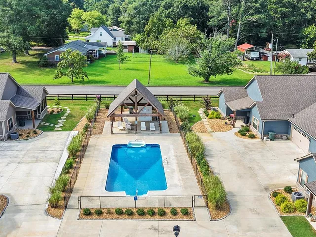 $324,900 | 63 Maddox Lane, Chatsworth, GA 30705