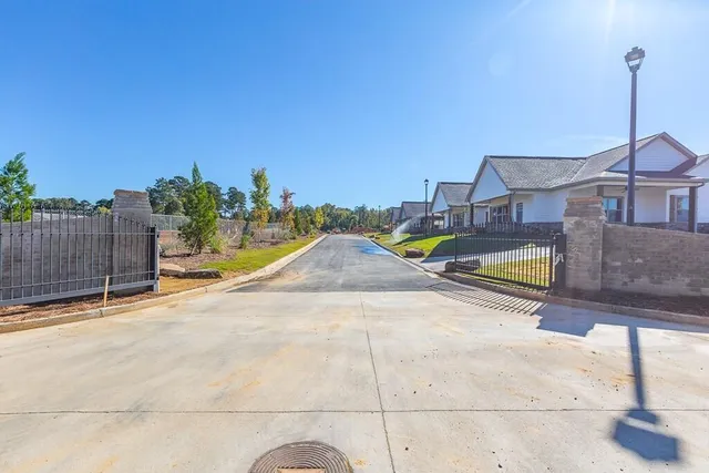 $324,900 | 63 Maddox Lane, Chatsworth, GA 30705