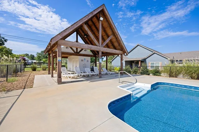 $324,900 | 63 Maddox Lane, Chatsworth, GA 30705