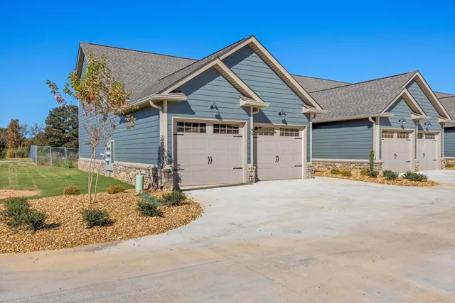 $324,900 | 63 Maddox Lane, Chatsworth, GA 30705